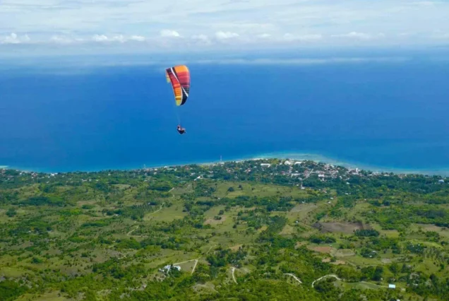 Recreational Sport in Paragliding in Oslob, Cebu. -highlights of Oslob Paragliding Day Tours